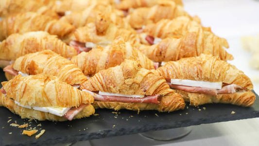 Cheesy Chicken Ham Croissant ( Approx 15pcs )
