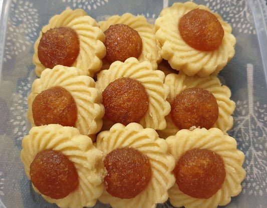 Homemade Pineapple Tarts/ 50pcs ( Pre-Order, Available during Raya only )