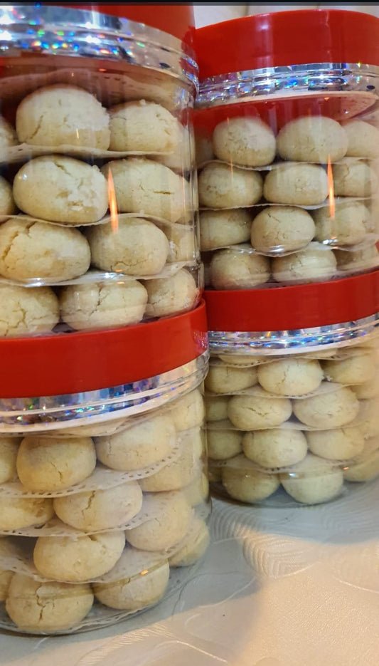 Homemade Almond Suji / 50pcs ( Pre-Order, Available during Raya only )